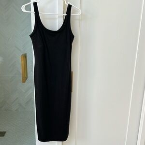 Vuori halo essential dress